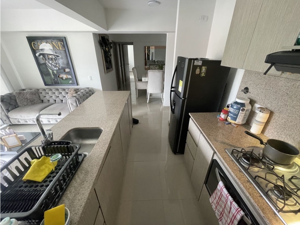 APARTAMENTO EN VENTA EN SABANETA CON EXCELENTE VISTA — foto 5