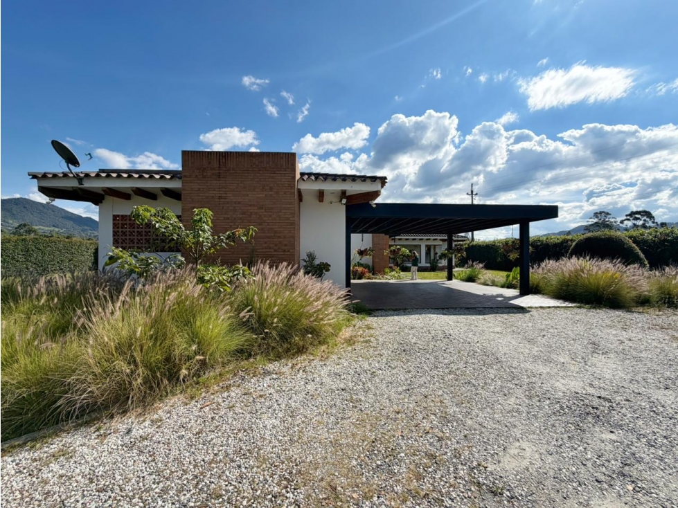 Casa Campestre ubicada en Parcelacion en La Ceja Antioquia