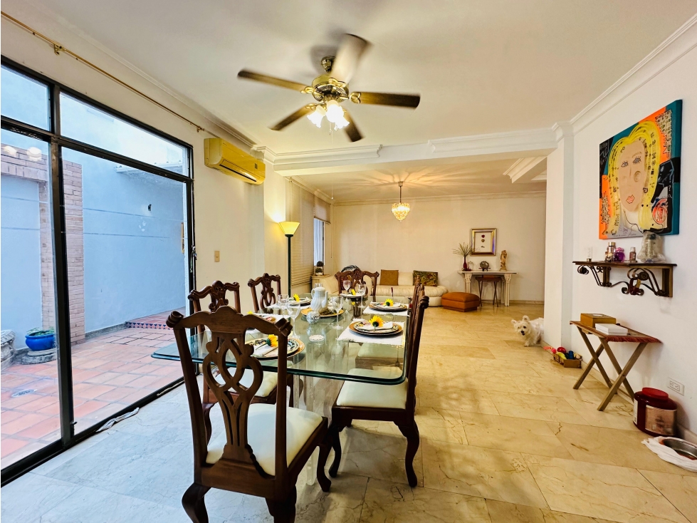VENDO CASA EN ALTOS DE RIOMAR. BARRANQUILLA