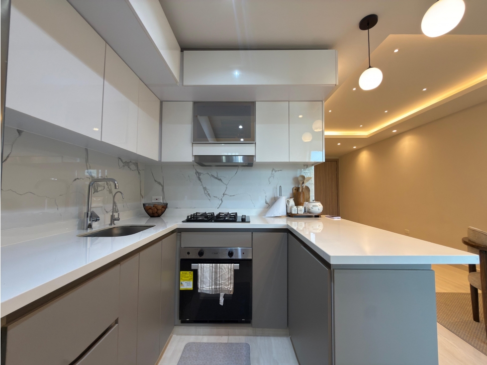 VENDO APARTAMENTO EN CIUDAD JARDIN, BARRANQUILLA
