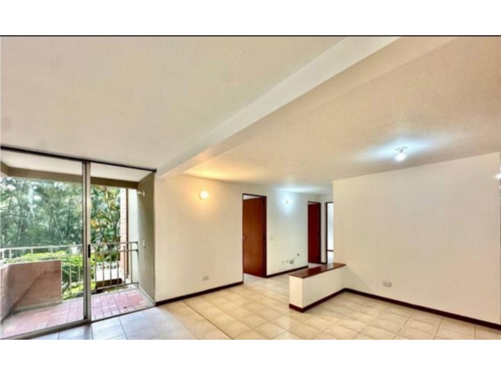 Apartamento en venta en la Aguacatala Medellín — foto 2