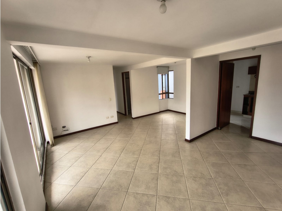 Apartamento para Arriendo loma de los Bernal