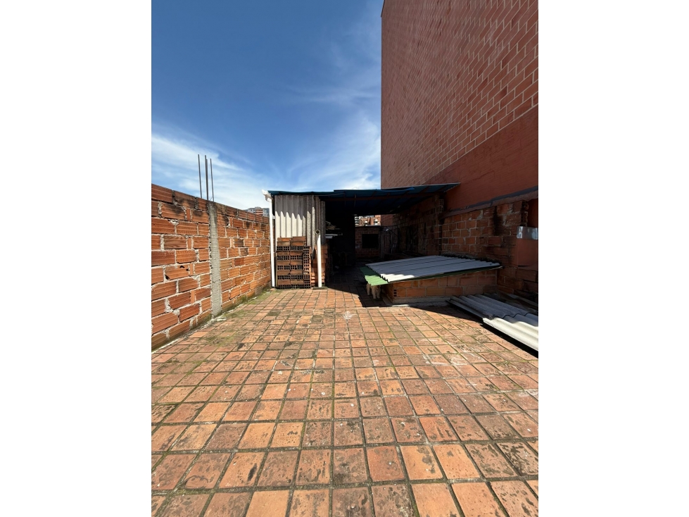 Casa en Venta La Castellana, Medellín — foto 2