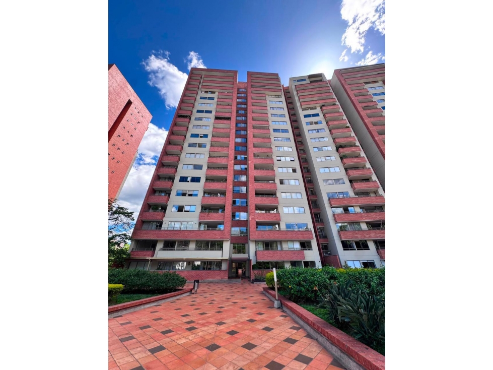 Apartamento en arriendo en el Poblado, Santa Maria de Los Ángeles