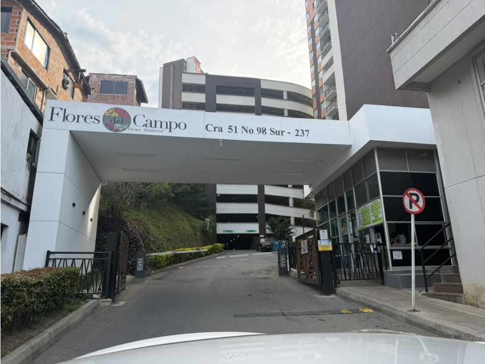 Apartamento en venta en la Estrella Flores del Campo