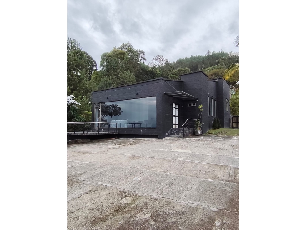 Casa en arriendo Las Palmas, Medellín — foto 2