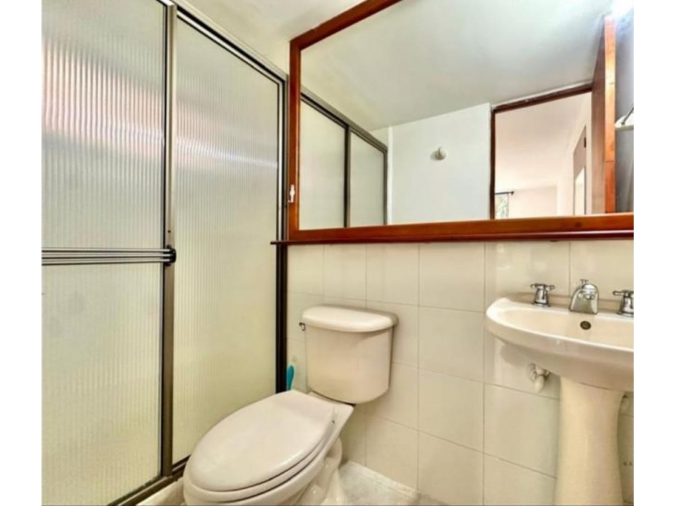 Apartamento en venta en la Aguacatala Medellín — foto 4