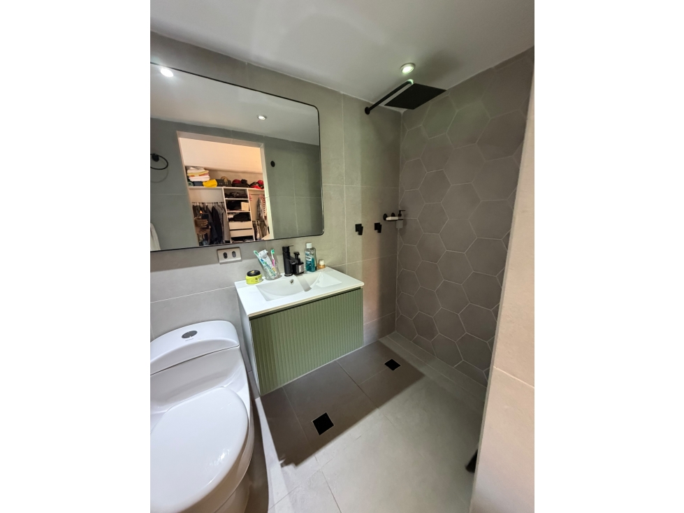 Apartamento Remodelado Venta Poblado — foto 3