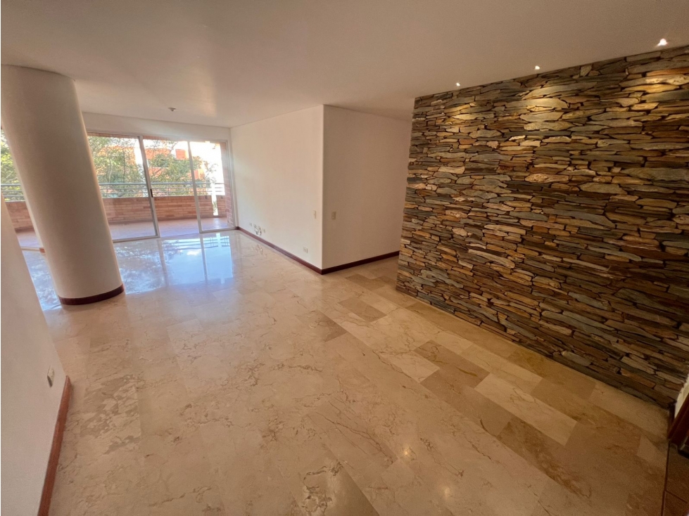 Apartamento para Arriendo en Laureles