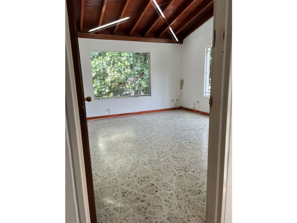 Casa comercial en arriendo Poblado Patio Bonito Medellín — foto 4