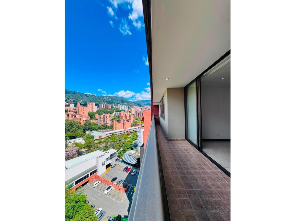 Apartamento en arriendo en el Poblado, Santa Maria de Los Ángeles — foto 4