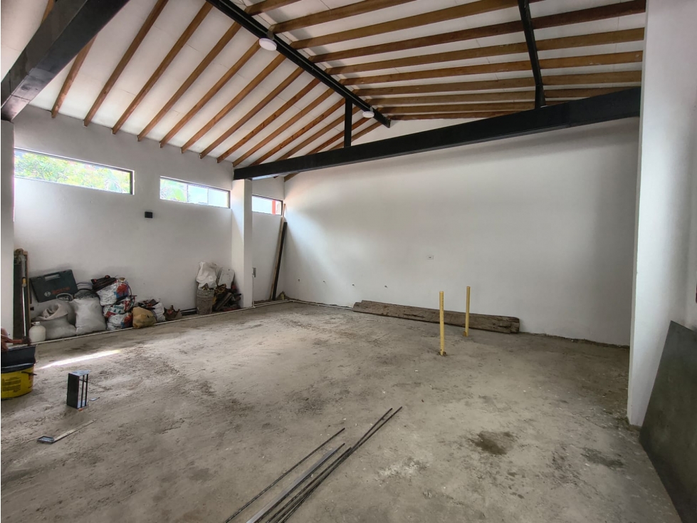 Local comercial en arriendo poblado Patio Bonito Medellín — foto 6