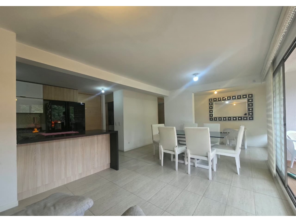 Apartamento para la venta en la Loma de Los Bernal — foto 2