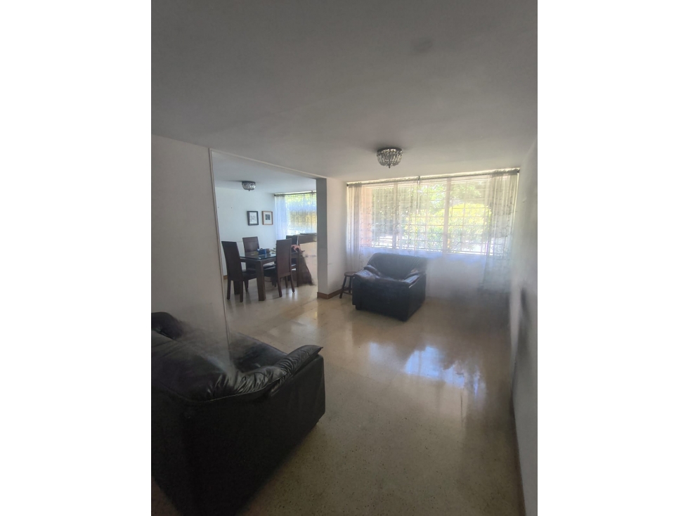 Apartamento en arriendo Carlos E. Restrespo, Medellín — foto 2