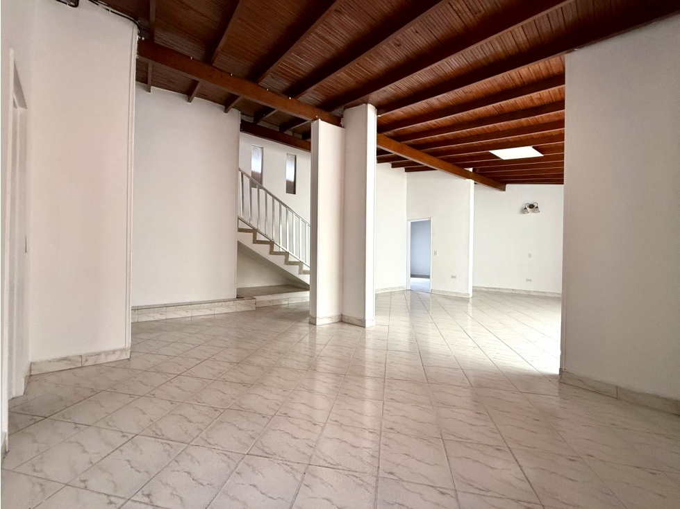 VENTA DE CASA INDEPENDIENTE EN LAURELES - ESTADIO
