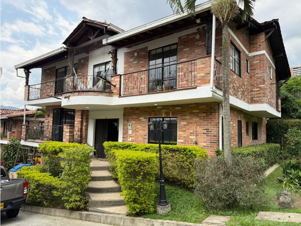 VENTA DE CASA EN SABANETA-LOMA DE LAS FLORES — foto 2