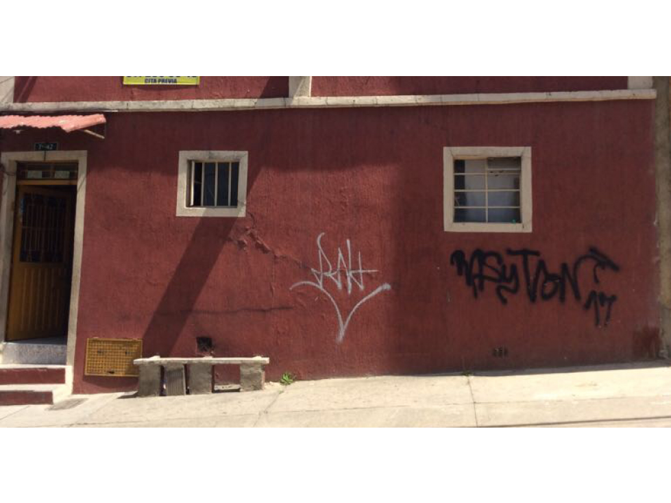 VENTA DE CASA LOTE 20 DE JULIO SAN ISIDRO NEGOCIABLE