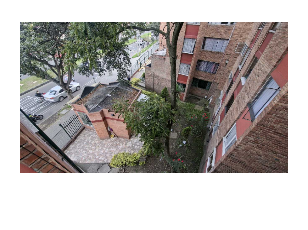 VENDO APTO PARA REMODELACIÓN CONJUNTO BOSQUES DE KENNEDY BOGO EFECTIVO