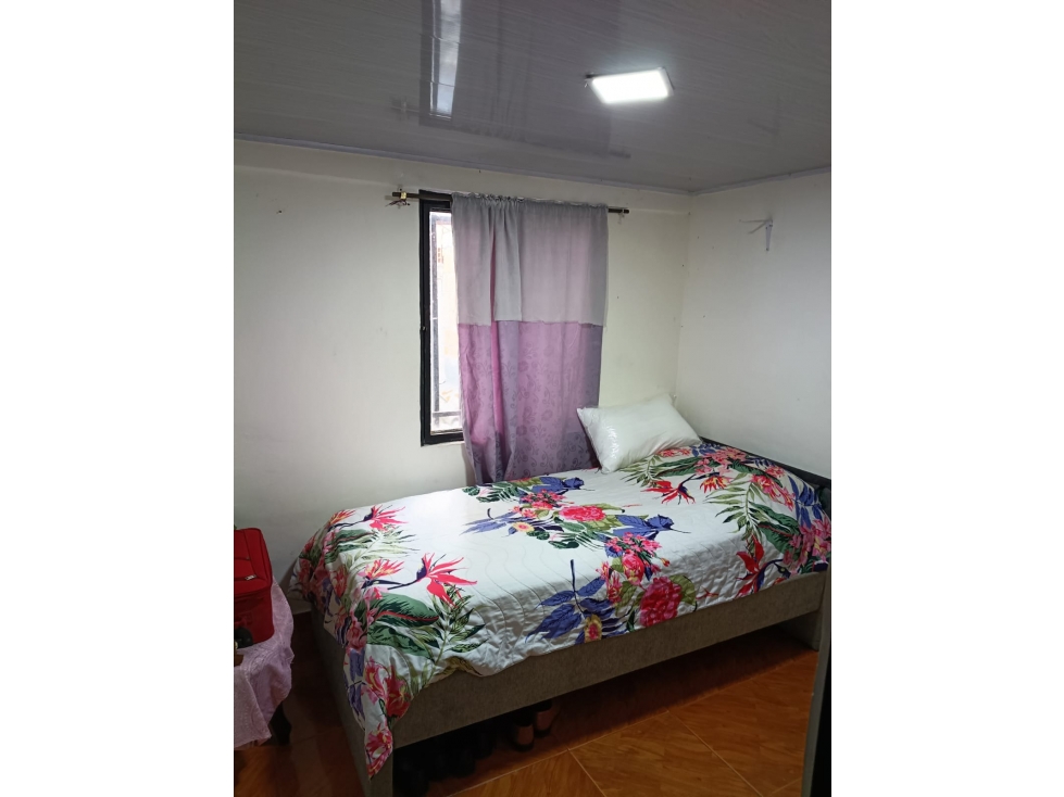 SE VENDE CASA UNIFAMILIAR DE 3 PISOS — foto 4