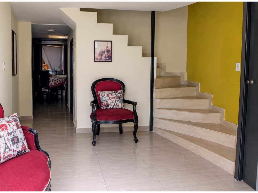SE VENDE CASA UNIFAMILIAR DE 3 PISOS — foto 5