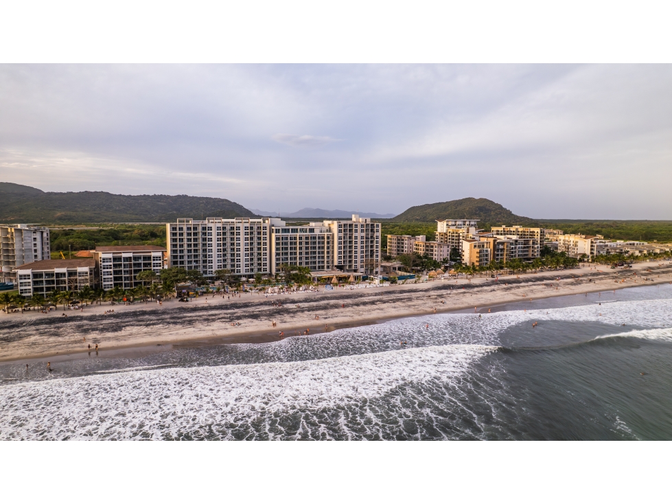 Villas del Mar Casas en Playa Caracol Frente al Mar, Panamá