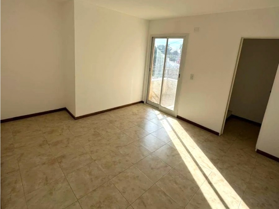 AMPLIO - DOBLE BALCON - ASADOR - 3 DORM - 2 BAÑOS - COCHERA - 6
