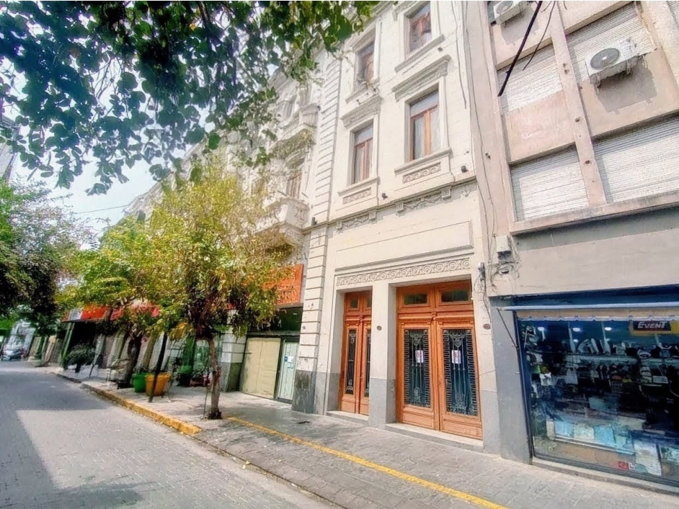 CASONA COLONIAL REMODELADA USO COMERCIAL +12 AMBIENTES B° CENTRO - 1