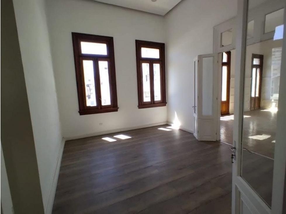 CASONA COLONIAL REMODELADA USO COMERCIAL +12 AMBIENTES B° CENTRO - 6