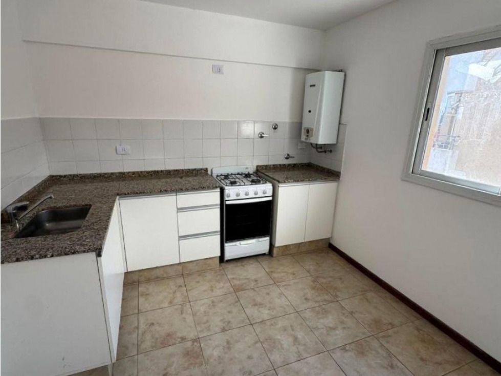 AMPLIO - DOBLE BALCON - ASADOR - 3 DORM - 2 BAÑOS - COCHERA - 5