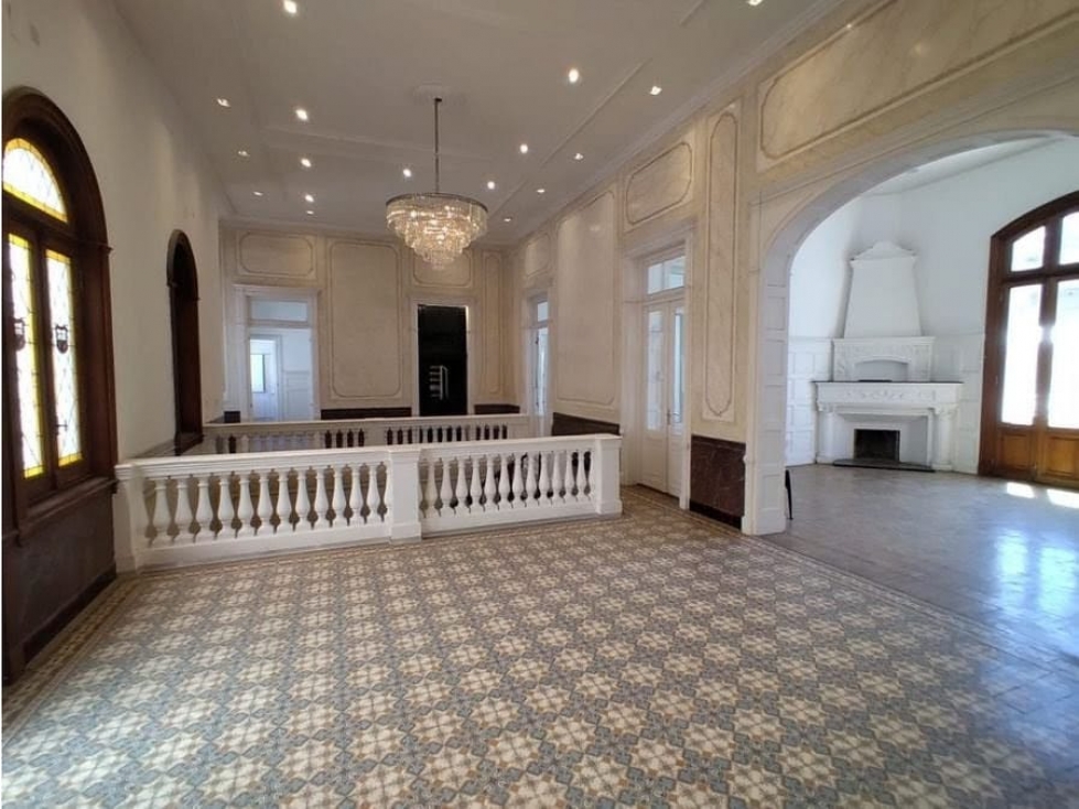 CASONA COLONIAL REMODELADA USO COMERCIAL +12 AMBIENTES B° CENTRO - 1