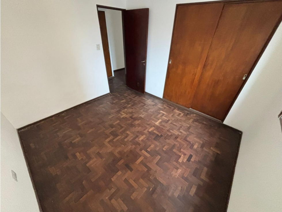 DEPTO 1 DORMITORIO - LA RIOJA N° 80 - BARRIO CENTRO - 6