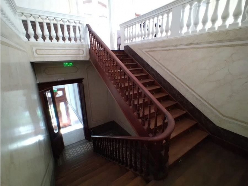 CASONA COLONIAL REMODELADA USO COMERCIAL +12 AMBIENTES B° CENTRO - 3