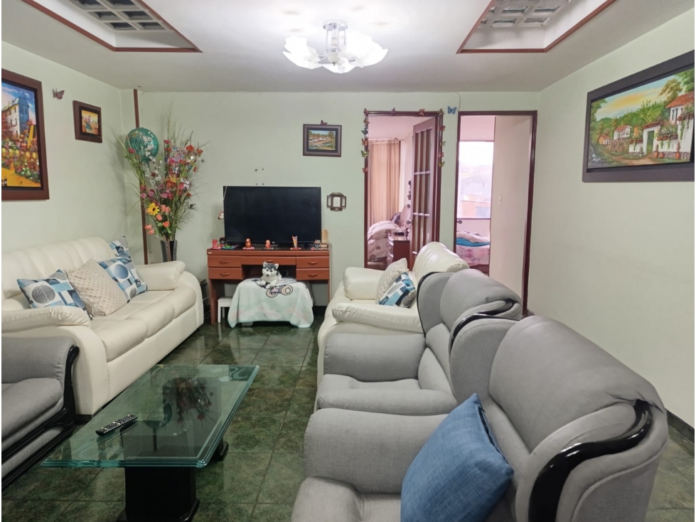 VENTA CASA MOLINOS DEL SUR, BOGOTA