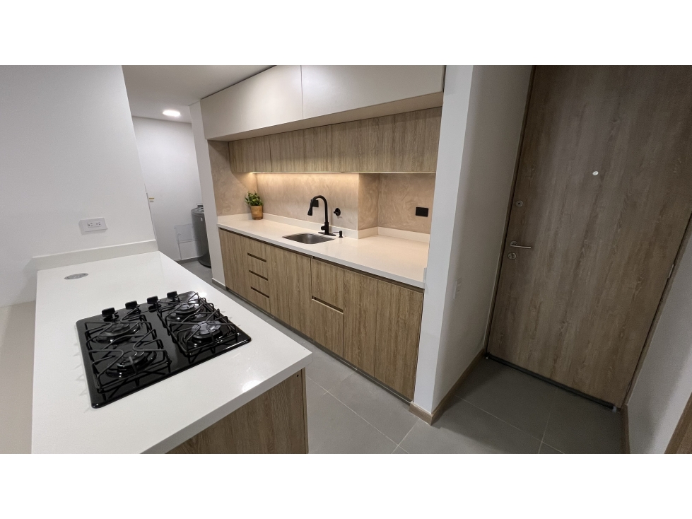 APARTAMENTO EN VENTA SABANETA PARTE PLANA - MUY ILUMINADO