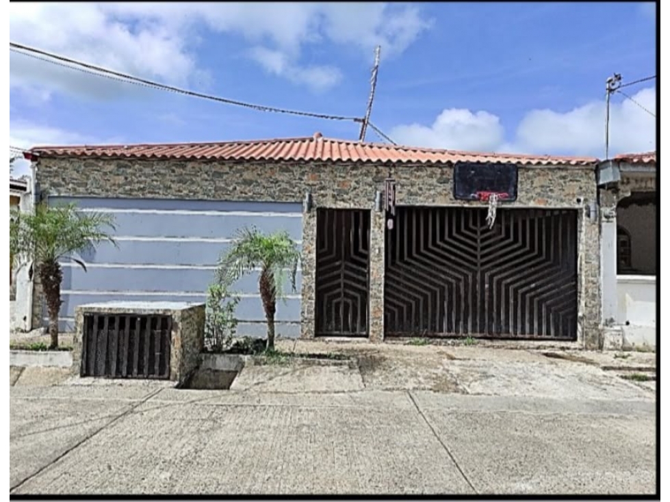 Se Vende Casa con piscina-Arraiján-Espacio,comodidad y ubicación(LM)