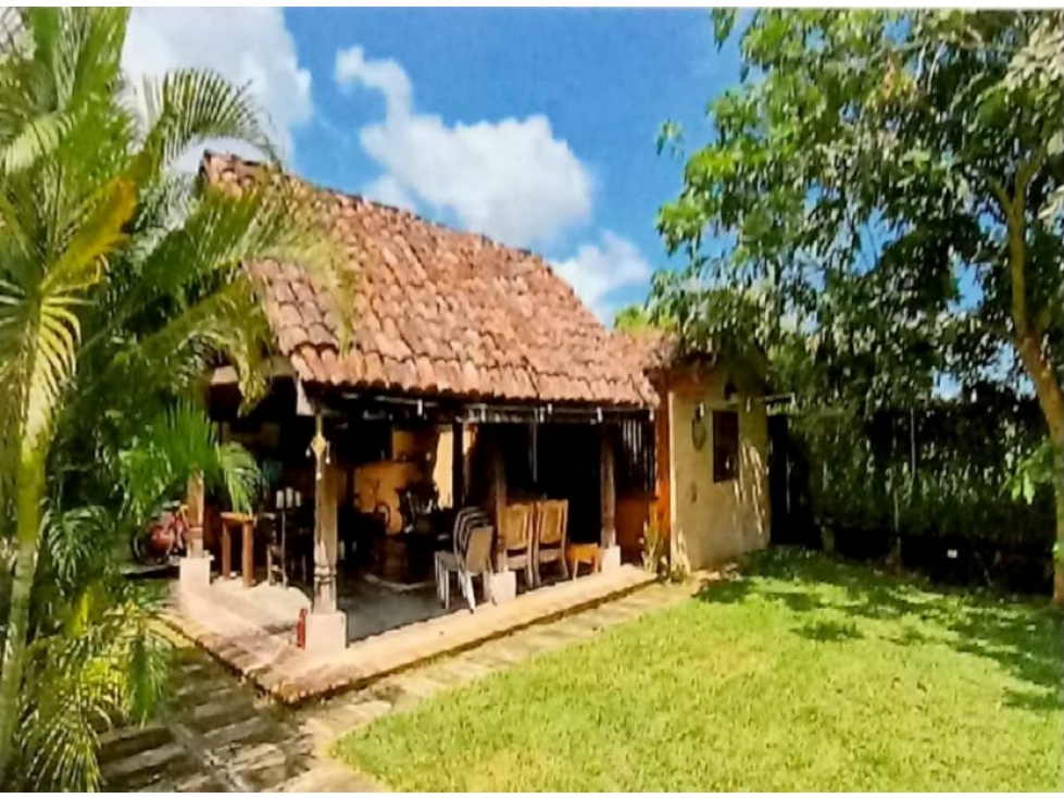 Se Vende Casa con amplio terreno en Las Tablas REMATE (LM) - 4