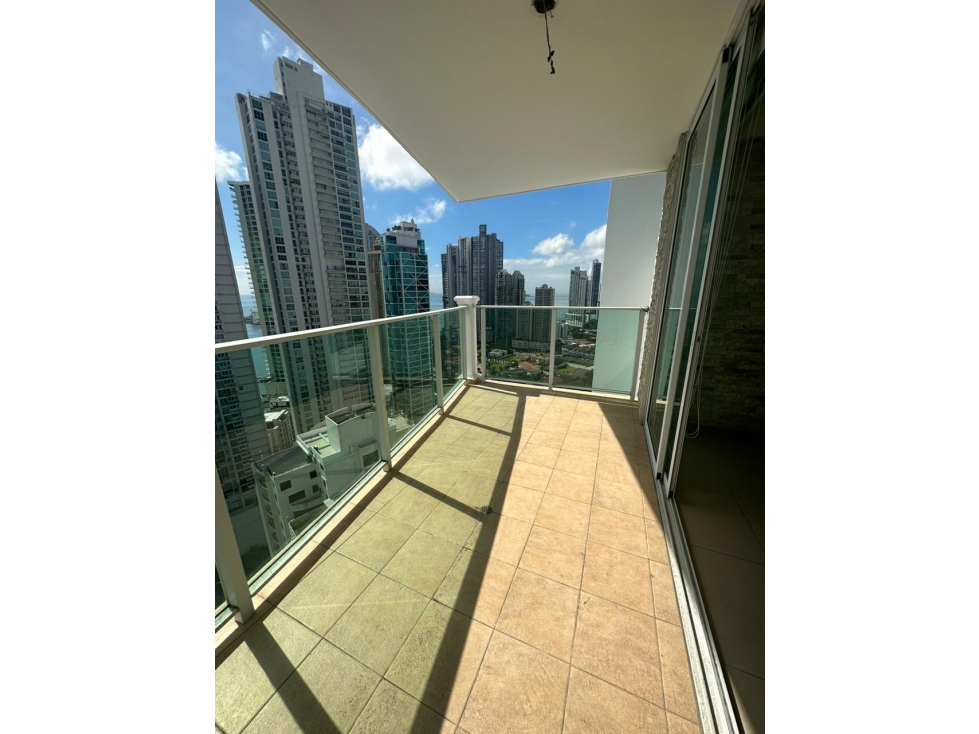 Se Vende apartamento Punta Pacífica (LG)