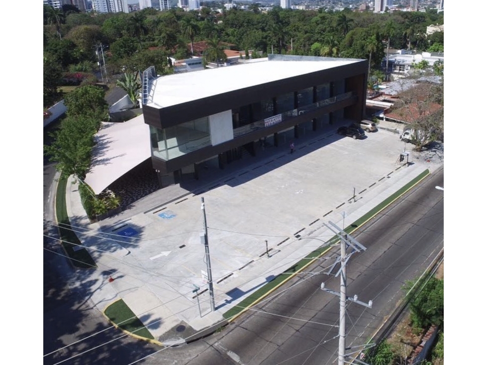 Santa Elena Strip Mall (RSdeR) — foto 2