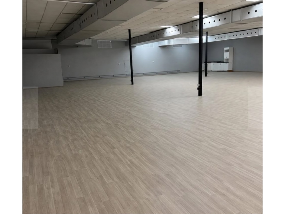 Se Alquila Espacio Comercial Nivel 100-Edificio 96-Vía Israel(LM) - 4