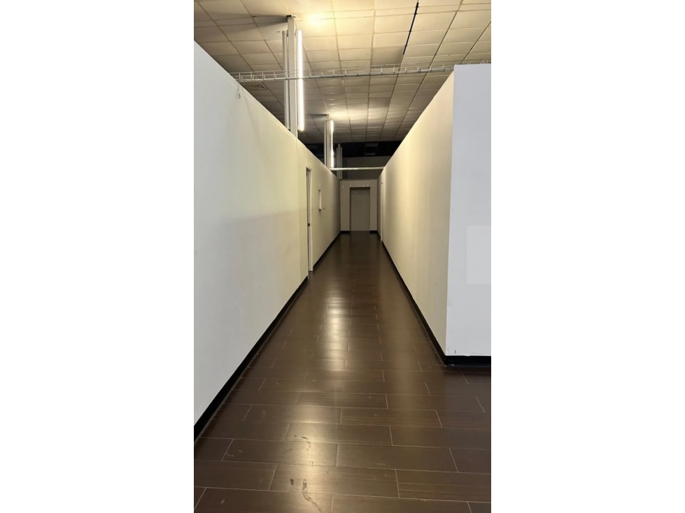 Se Alquila Espacio Comercial Nivel 200-Edificio 96-Vía Israel(LM) - 5