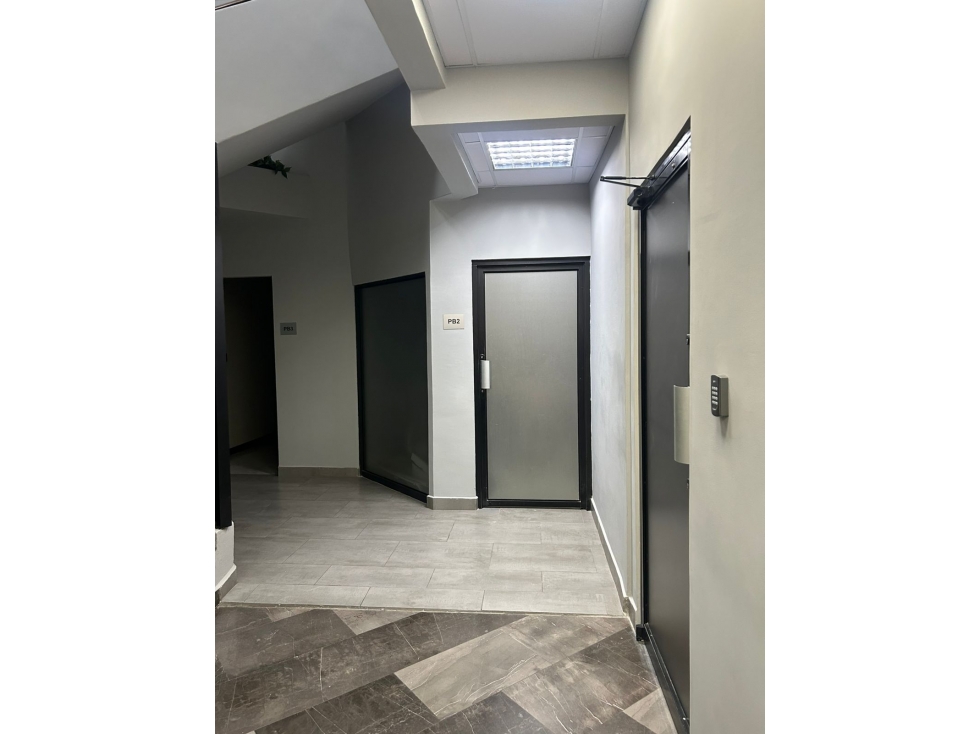 Se Alquila oficina 72 mt2-Planta Baja con Entrada Independiente(LM) — foto 4