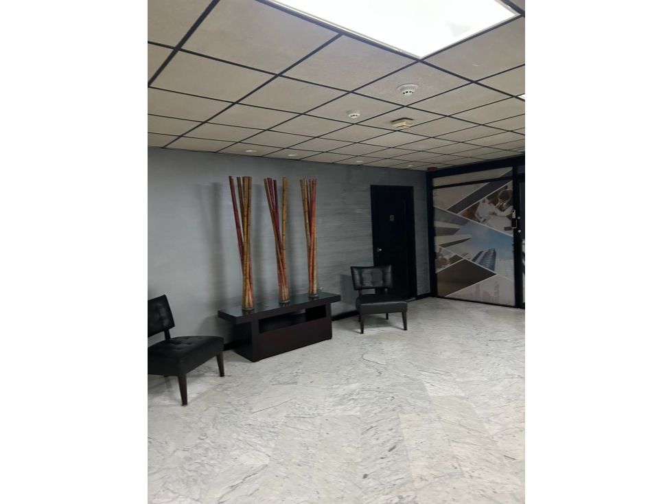 Se Alquila Oficina 120mt2. con Bóveda de Seguridad - Calle 50 (LM) — foto 5