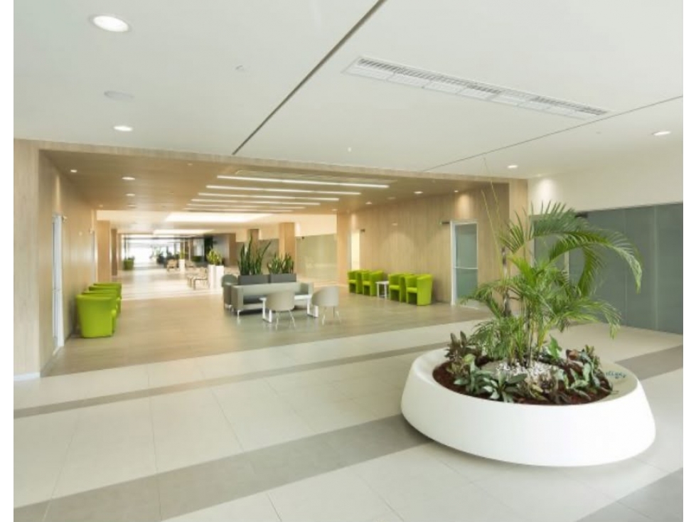 Se Vende local para consultorio-Signature Plaza/ Brisas del Golf (LM) — foto 6