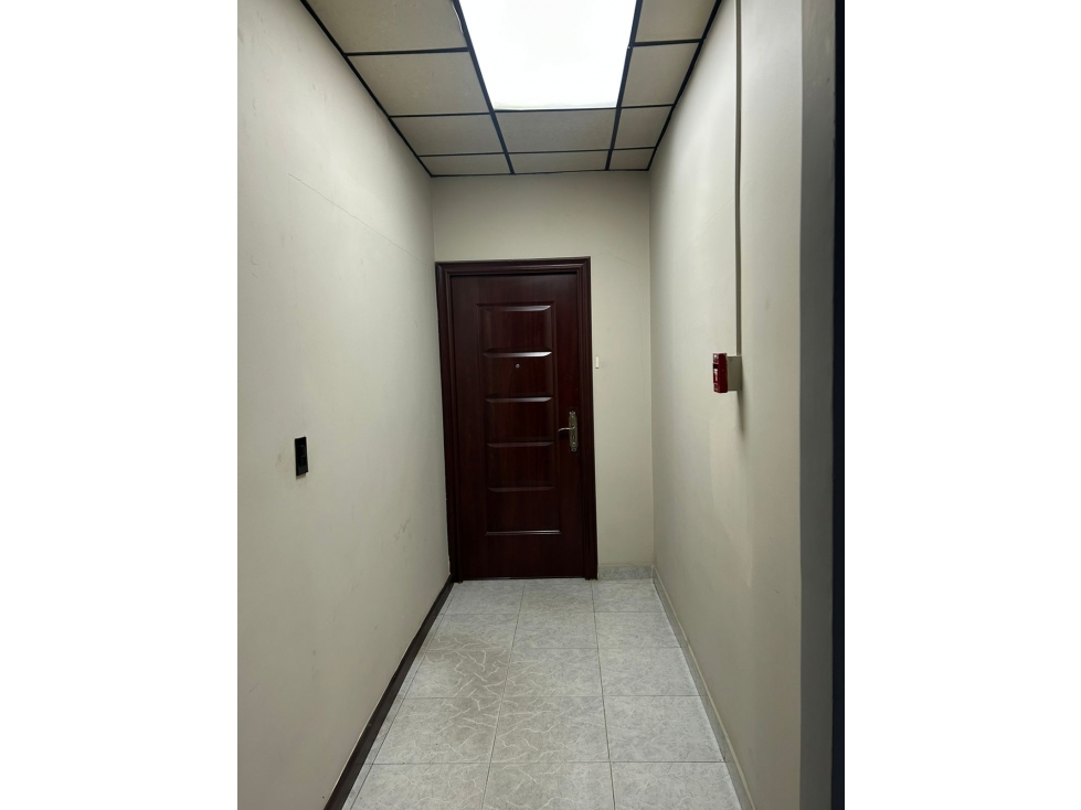 Se Alquila oficinas-Planta Baja con Entrada Independiente 153mt2(LM) — foto 6
