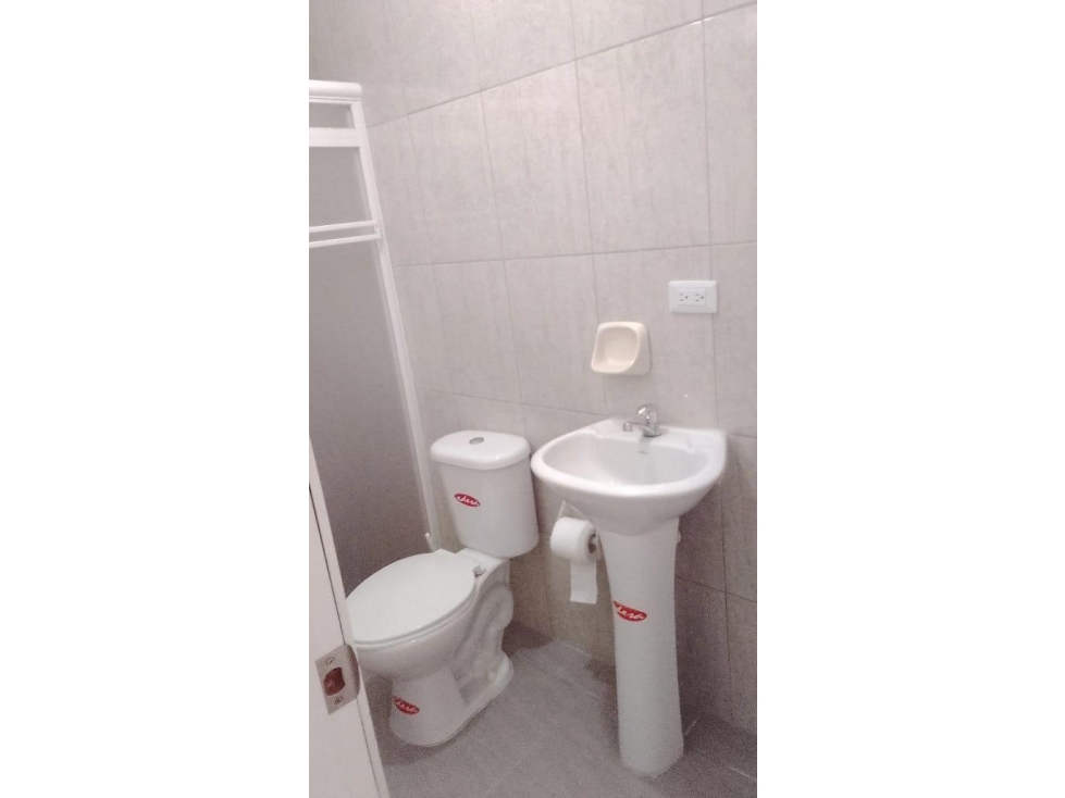Vivienda ind. con 5 hab en la zona norte en amplio terreno VBRAVO — foto 3