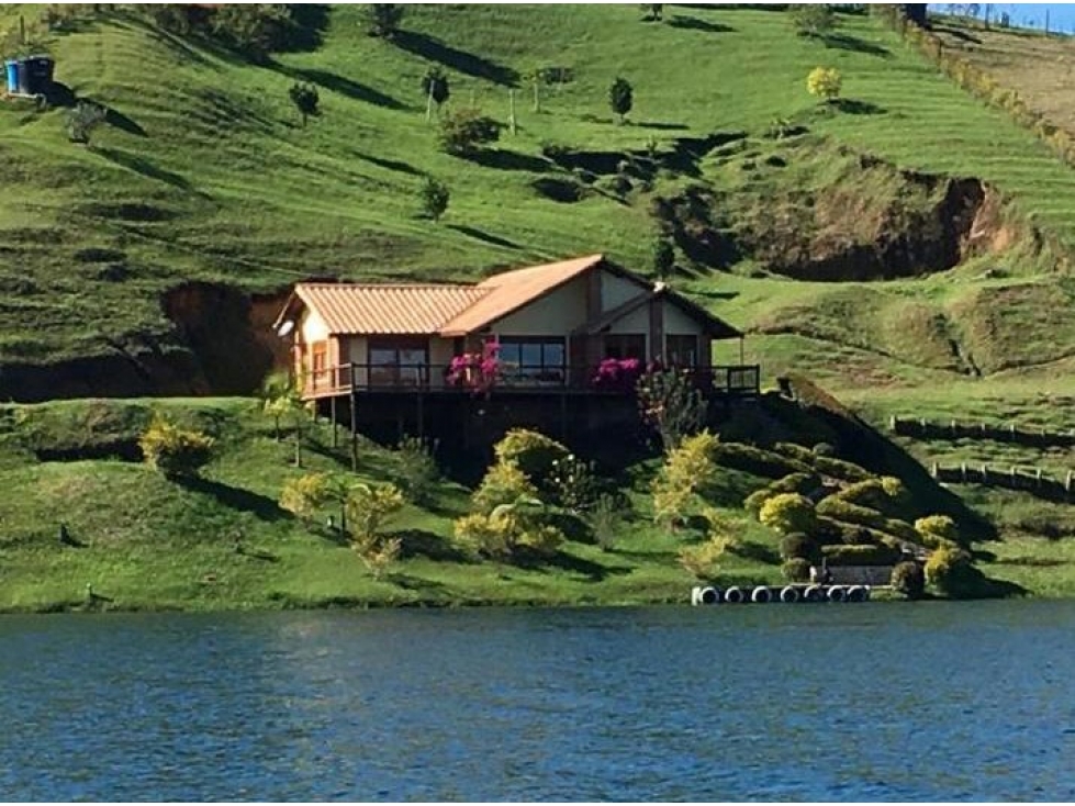 Cabaña en Venta y Arriendo Guatapé