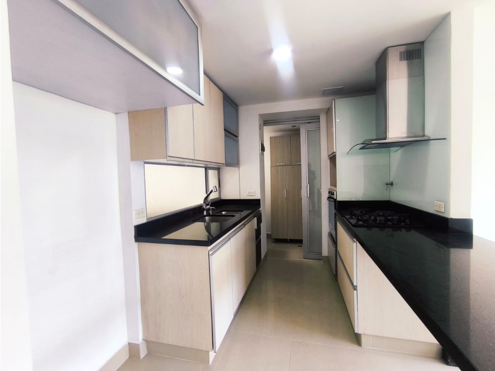 Apartamento en Arriendo Poblado Santa Maria de los Angeles — foto 2