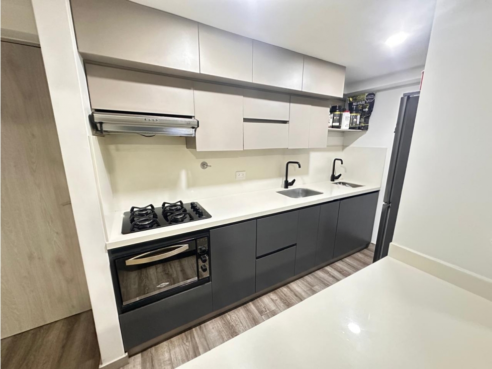 Apartamento en Arriendo Niquia — foto 2