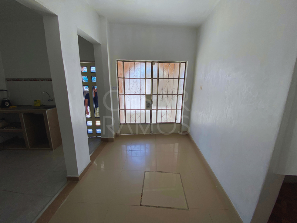 SE ALQUILA LOCAL COMERCIAL EN AV. JOSÉ DE LAMA SULLANA - 1