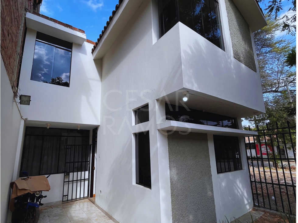 ALQUILO CASA EN CALLE MARÍA AUXILIADORA SULLANA - 1